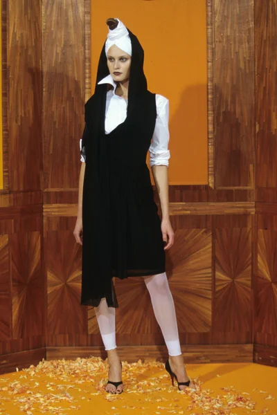 Look 24